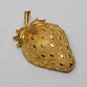 Vintage 60’s Mamselle Gold Tone Strawberry Brooch